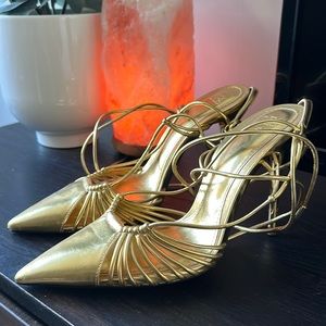 Gold metallic heels with strap size 40 or 9
